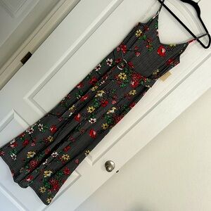 NWT Jumper B&W with flowers